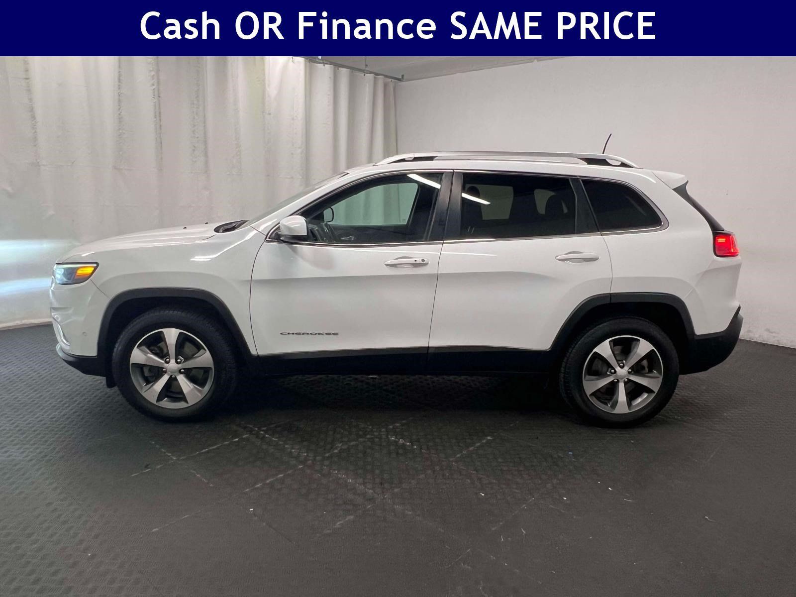 Certified 2021 Jeep Cherokee Limited AWD/4WD image 9