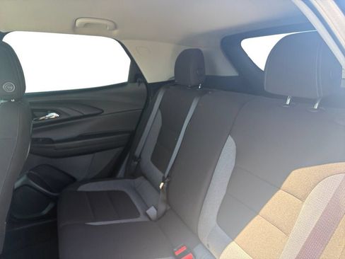 Certified 2024 Chevrolet TrailBlazer LS FWD image 16