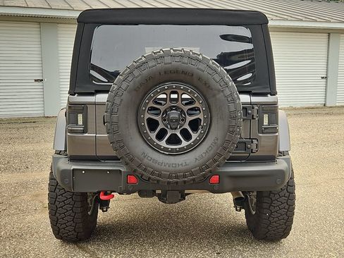 Used 2022 Jeep Wrangler Unlimited Rubicon w/ Xtreme Recon 35" Tire Package AWD/4WD image 6