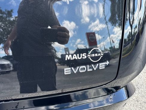 Certified 2024 Nissan Ariya FWD image 9