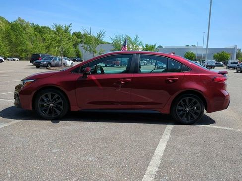 Used 2026 Toyota Corolla SE FWD image 7