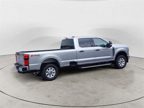Certified 2024 Ford F350 XLT w/ 360-Degree Camera Package image 5