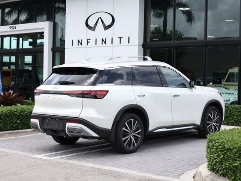 Certified 2025 INFINITI QX60 Sensory w/ Vision Package AWD/4WD image 4