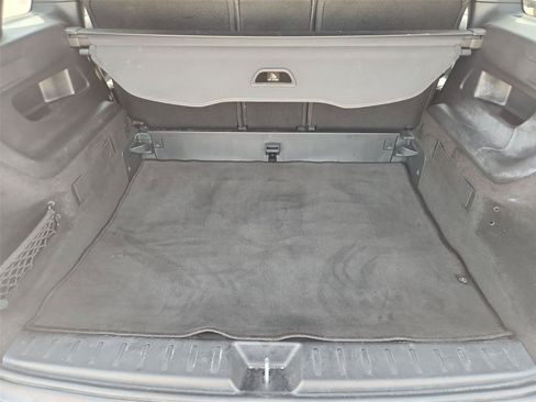 Used 2020 Mercedes-Benz GLB 250 w/ Premium Package image 24