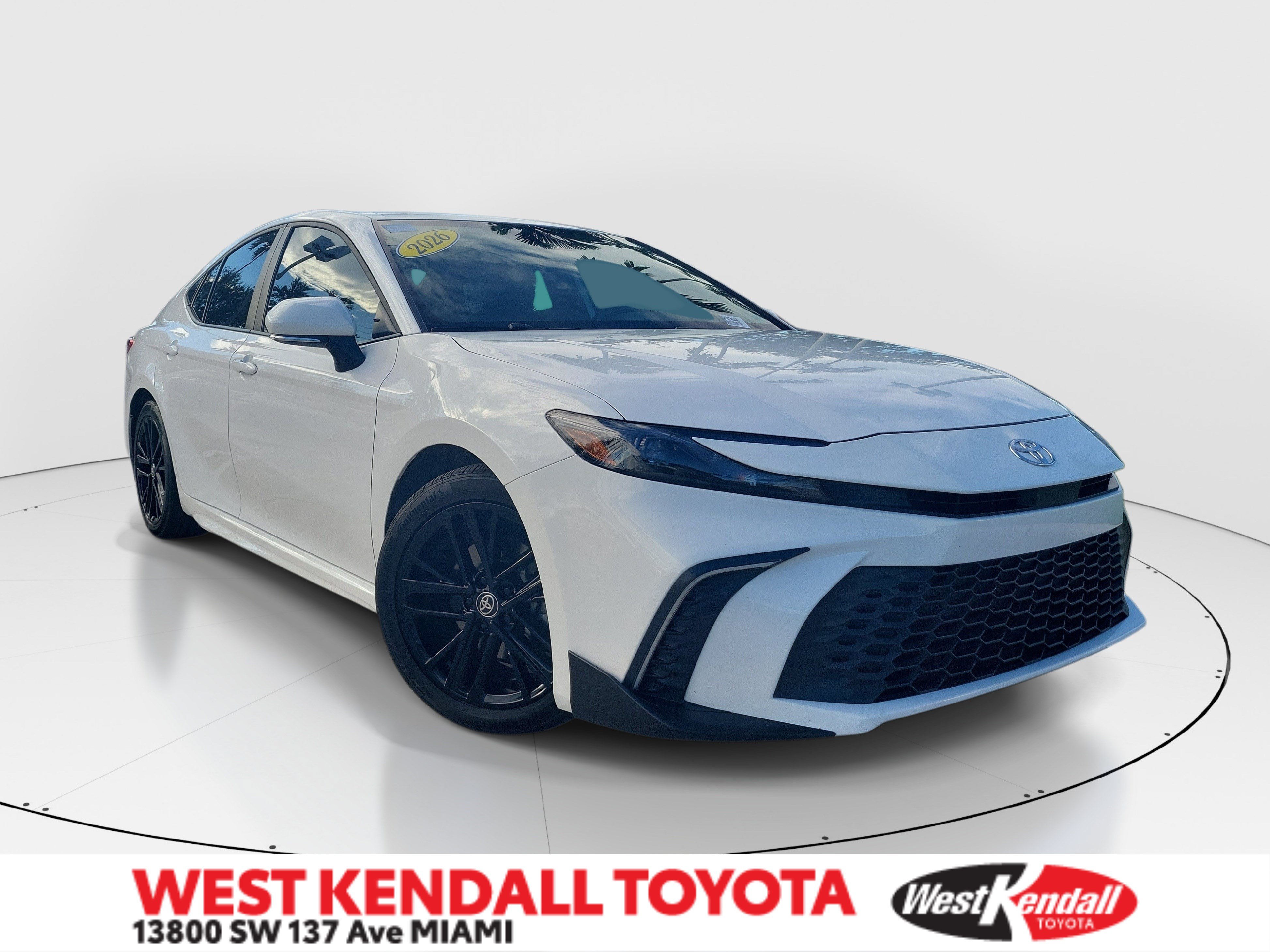 Used 2026 Toyota Camry SE w/ Multimedia Upgrade Package FWD image 1