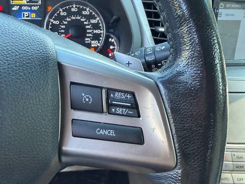 Used 2013 Subaru Outback 3.6R Limited w/ Moonroof Pkg AWD/4WD image 20