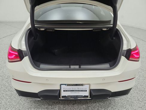 Used 2023 Mercedes-Benz CLA 250 image 28