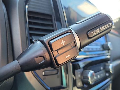 Certified 2020 Nissan Titan PRO-4X w/ Pro-4x Convenience Package image 39