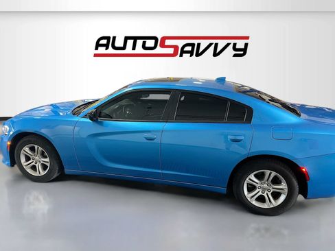 Used 2023 Dodge Charger SXT w/ Cold Weather Package RWD image 4