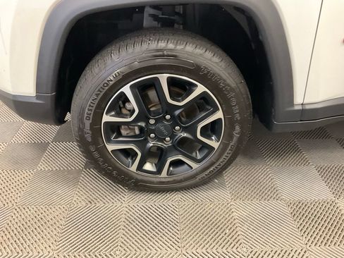 Used 2020 Jeep Compass Trailhawk AWD/4WD image 14