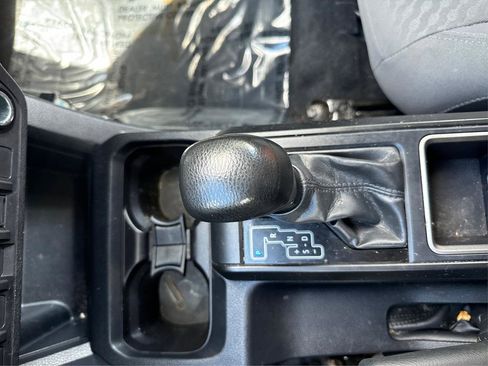 Used 2020 Toyota Tacoma SR image 32