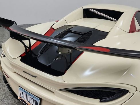 Used 2019 McLaren 570S Spider RWD image 21