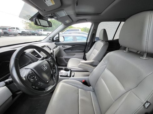 Used 2020 Honda Ridgeline RTL-E image 10