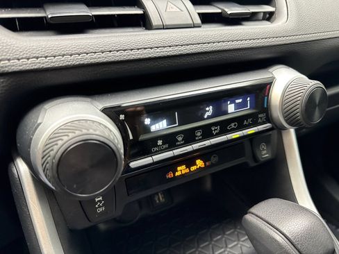 Used 2024 Toyota RAV4 LE FWD image 66