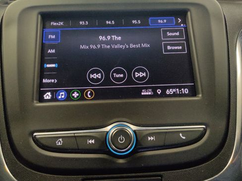 Used 2020 Chevrolet Equinox LT FWD image 25