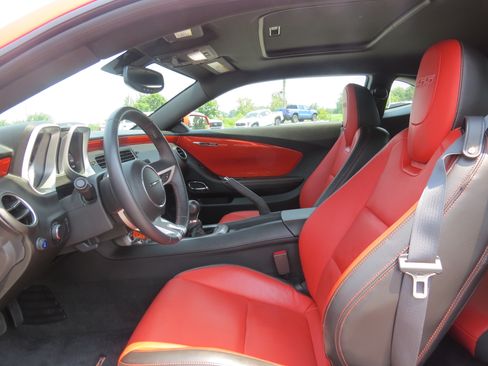 Used 2010 Chevrolet Camaro SS w/ RS Package RWD image 22