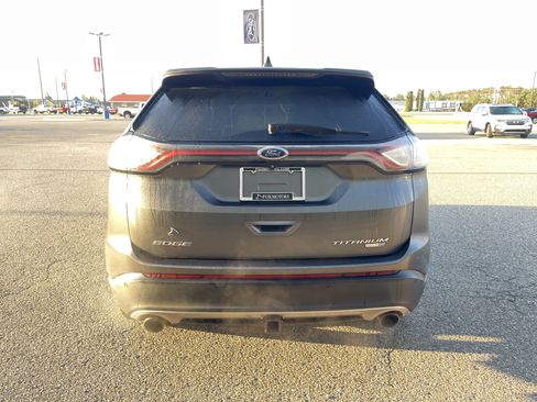Used 2018 Ford Edge Titanium w/ Equipment Group 301A AWD/4WD image 5