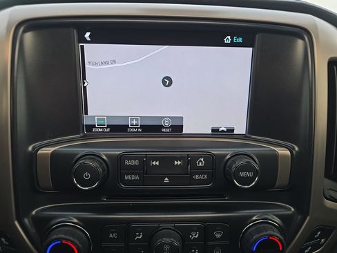 Used 2018 GMC Sierra 1500 Denali image 25