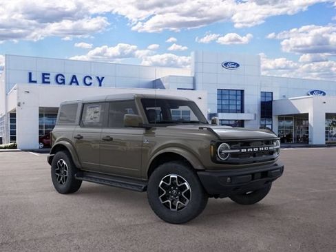 New 2026 Ford Bronco Outer Banks AWD/4WD image 7
