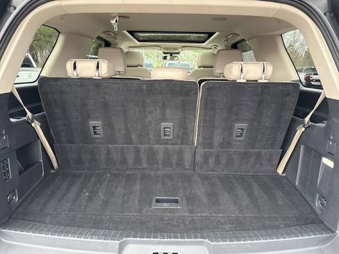 Used 2024 Ford Expedition Limited image 18