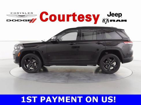 Certified 2023 Jeep Grand Cherokee Altitude image 8