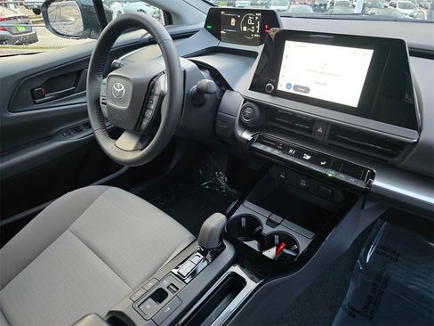 Certified 2026 Toyota Prius LE image 10