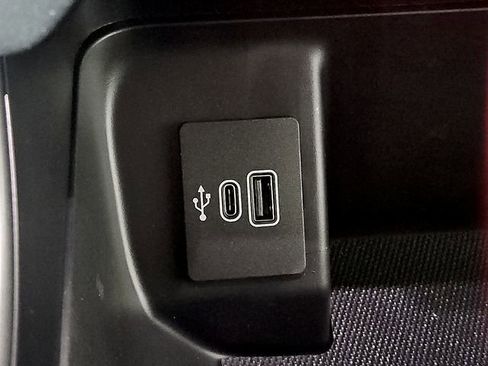 New 2025 Ford F150 Lightning XLT image 23