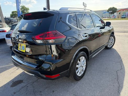 Used 2018 Nissan Rogue SV FWD image 4