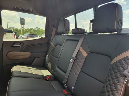 New 2026 GMC Canyon Denali AWD/4WD image 27