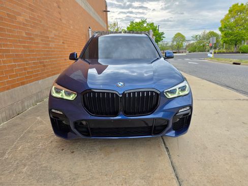 Used 2019 BMW X5 xDrive50i w/ M Sport Package AWD/4WD image 3