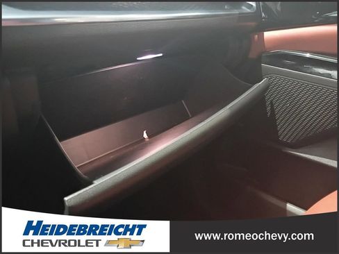 Used 2022 Kia Carnival SX Prestige image 33