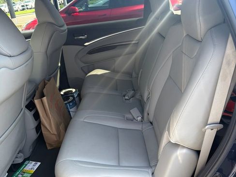 Used 2018 Acura MDX w/ Technology Package AWD/4WD image 9