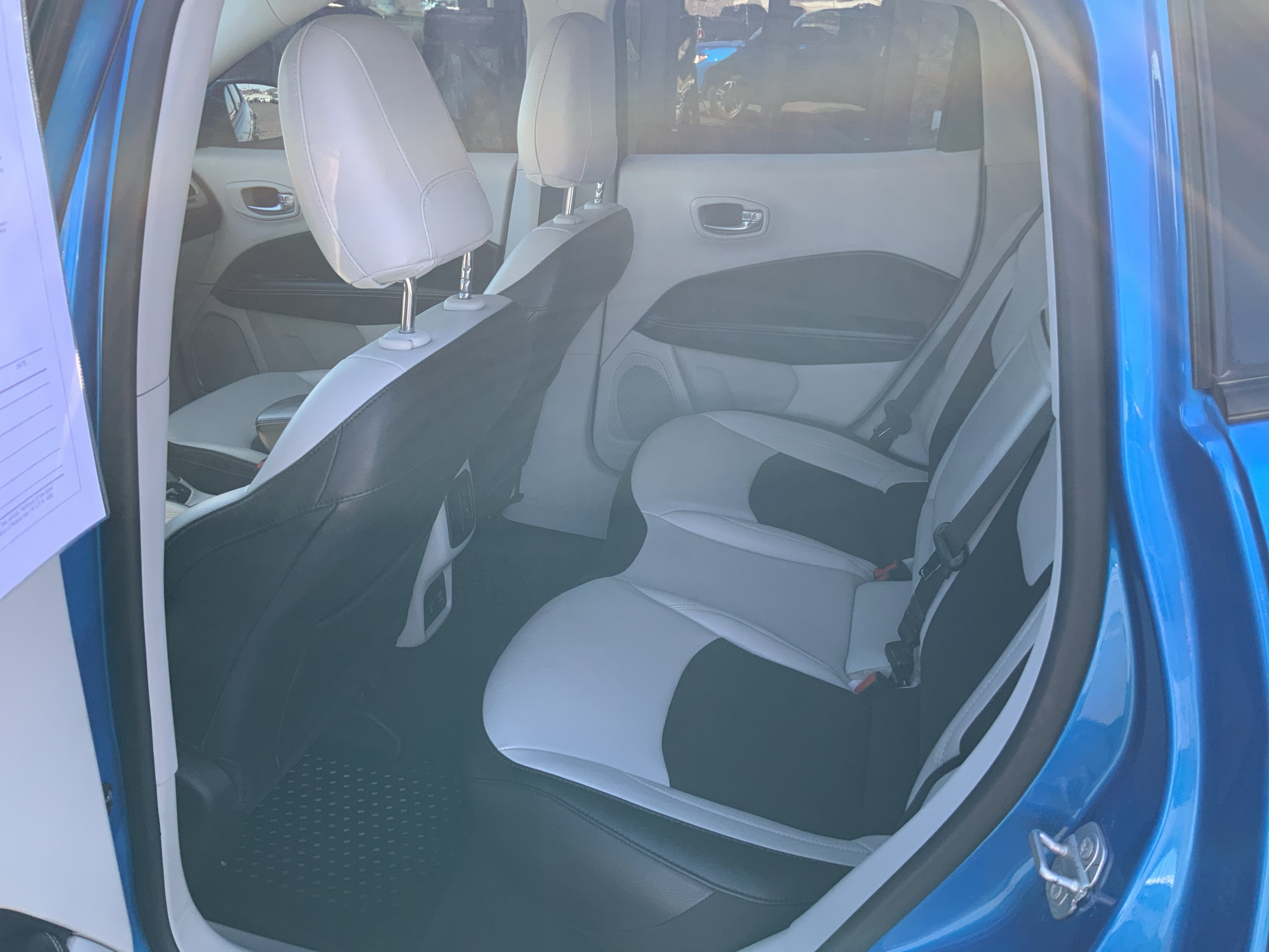 Used 2019 Jeep Compass Latitude w/ Popular Equipment Group AWD/4WD image 15