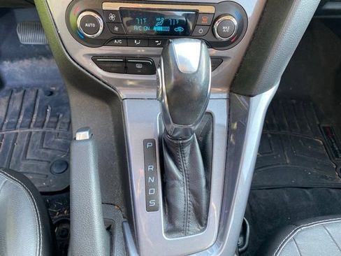 Used 2014 Ford Focus Titanium FWD image 33
