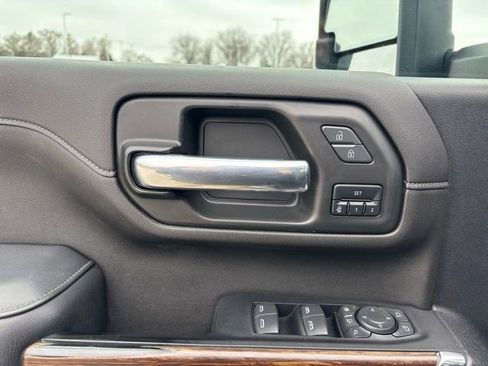Certified 2023 Chevrolet Silverado 2500 High Country w/ Technology Package AWD/4WD image 20
