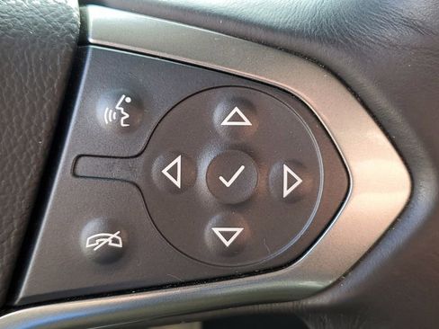 Used 2018 Chevrolet Silverado 1500 LT w/ Texas Edition image 14