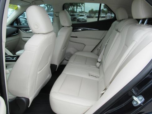 Used 2021 Buick Envision Essence w/ Technology Package I FWD image 34