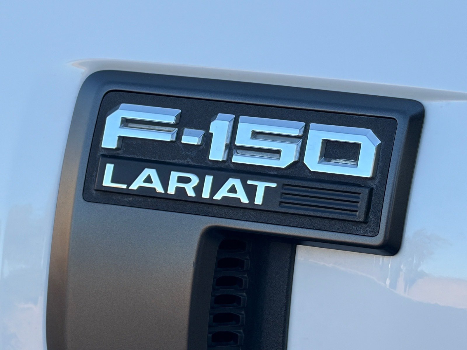 Used 2023 Ford F150 Lariat AWD/4WD image 7