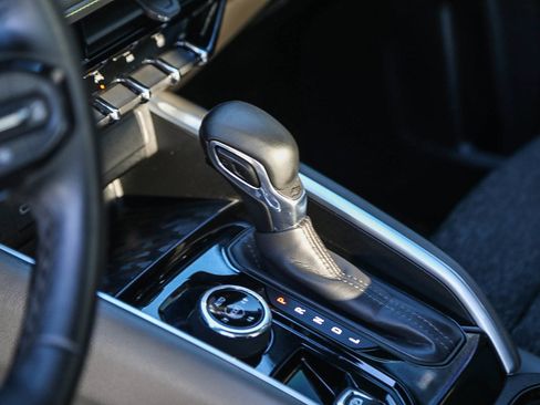 Used 2024 Chevrolet Colorado ZR2 image 20