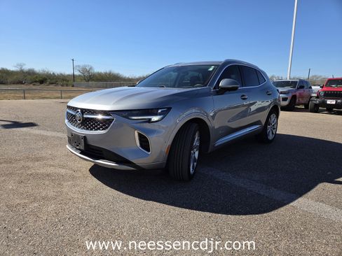 Used 2023 Buick Envision Avenir image 3