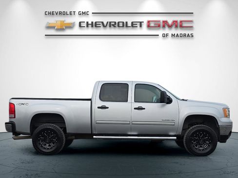 Used 2012 GMC Sierra 2500 SLE w/ SLE Preferred Package image 2