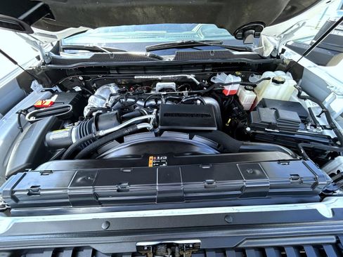 Certified 2024 Chevrolet Silverado 3500 LTZ w/ LTZ Convenience Package AWD/4WD image 24