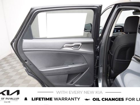 New 2026 Kia Sportage S image 11