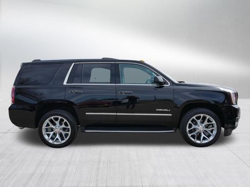 Used 2018 GMC Yukon Denali w/ Open Road Package AWD/4WD image 8