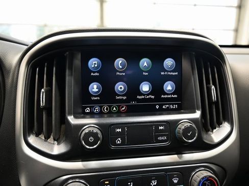 Used 2022 Chevrolet Colorado ZR2 image 16