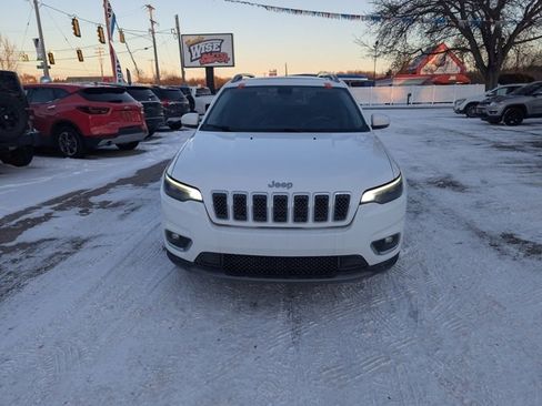 Used 2019 Jeep Cherokee Limited w/ Luxury Group image 8
