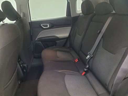 Used 2022 Jeep Compass Sport AWD/4WD image 18