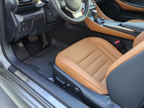 Used 2019 Lexus RC 350 w/ Premium Package RWD image 17