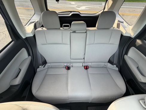 Used 2014 Subaru Forester 2.5i Limited AWD/4WD image 17
