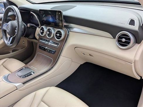 Used 2022 Mercedes-Benz GLC 300 image 20